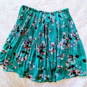 ELLE Pleated Floral Skirt